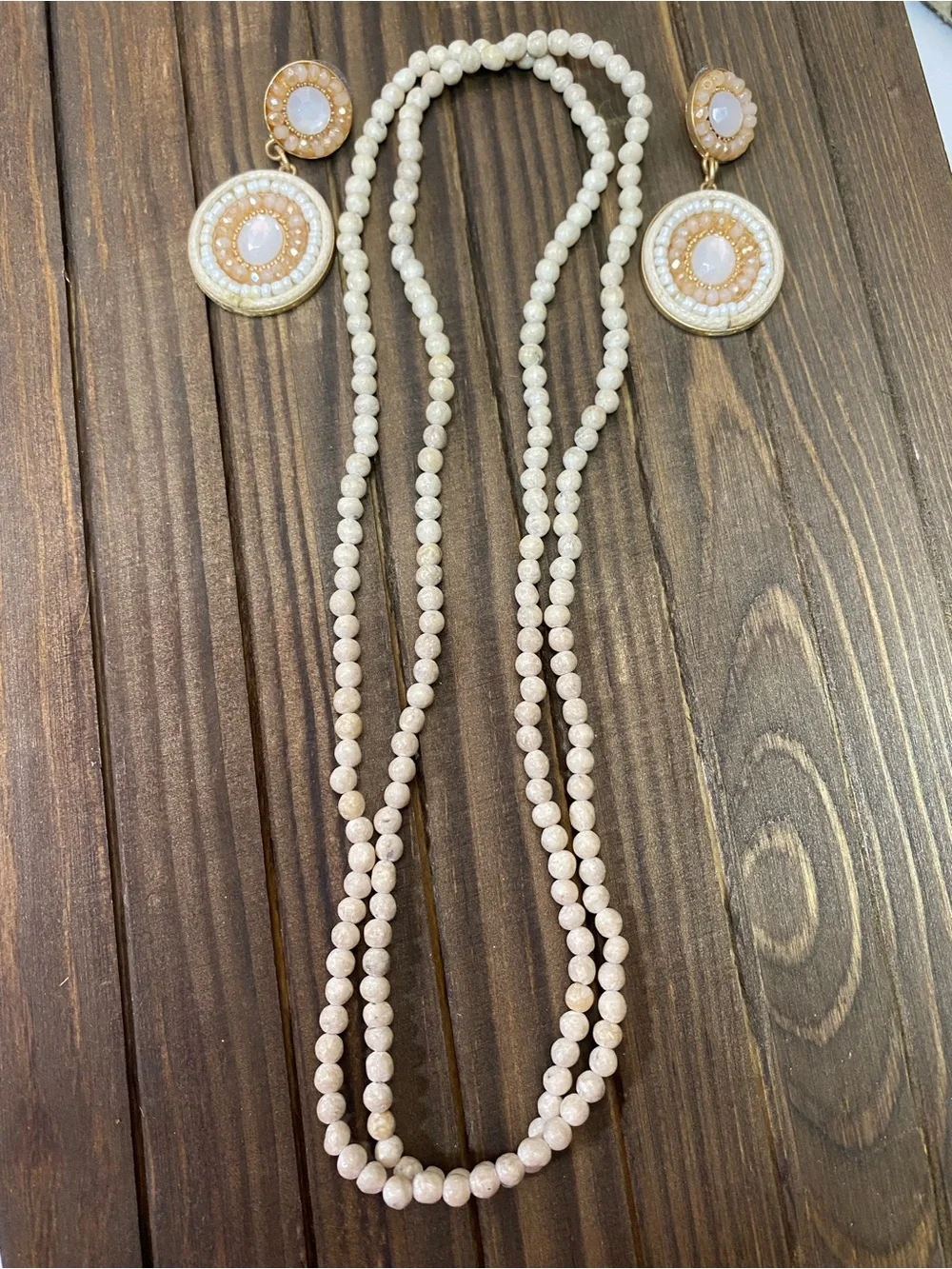 Vintage Cream Beaded Necklace & Earrings Set - Unbranded